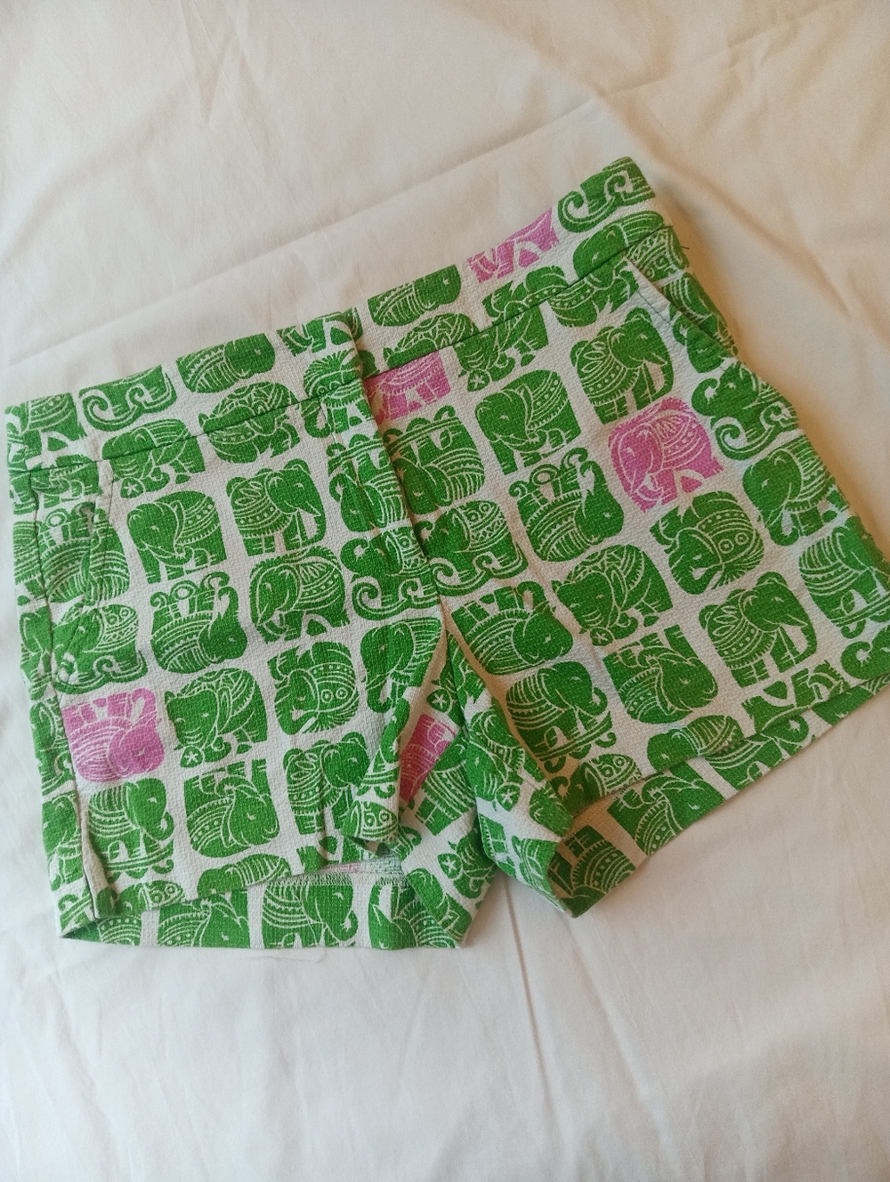 Trina Turk Elephant Print Shorts Green Pink Textured Retro Resort Coastal